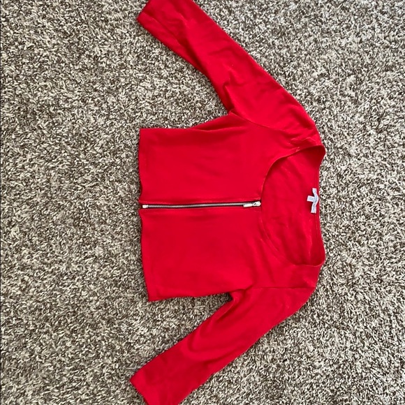 Charlotte Russe Tops - Red zippered crop top